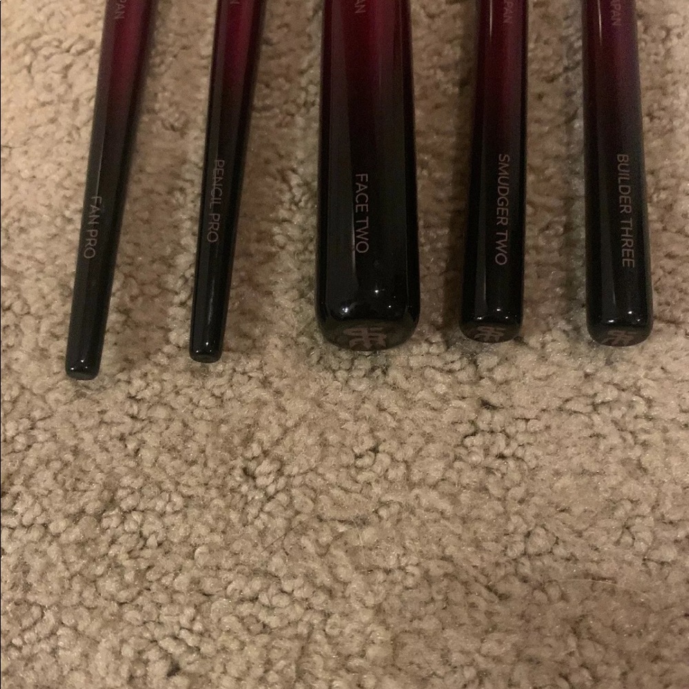 Gently Used Sonia G brushes